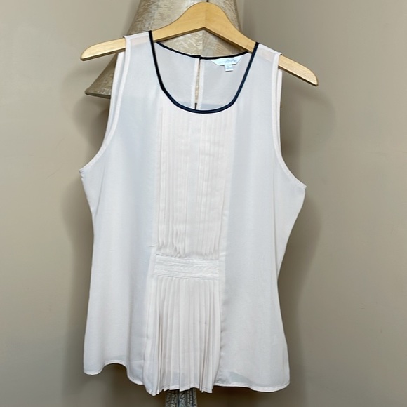 Charming Charlie Blush Pleated Sleeveless Blouse NWOT - Picture 11 of 11